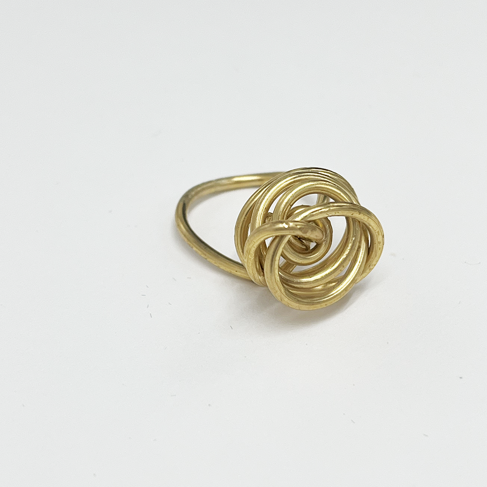 Knot Rings