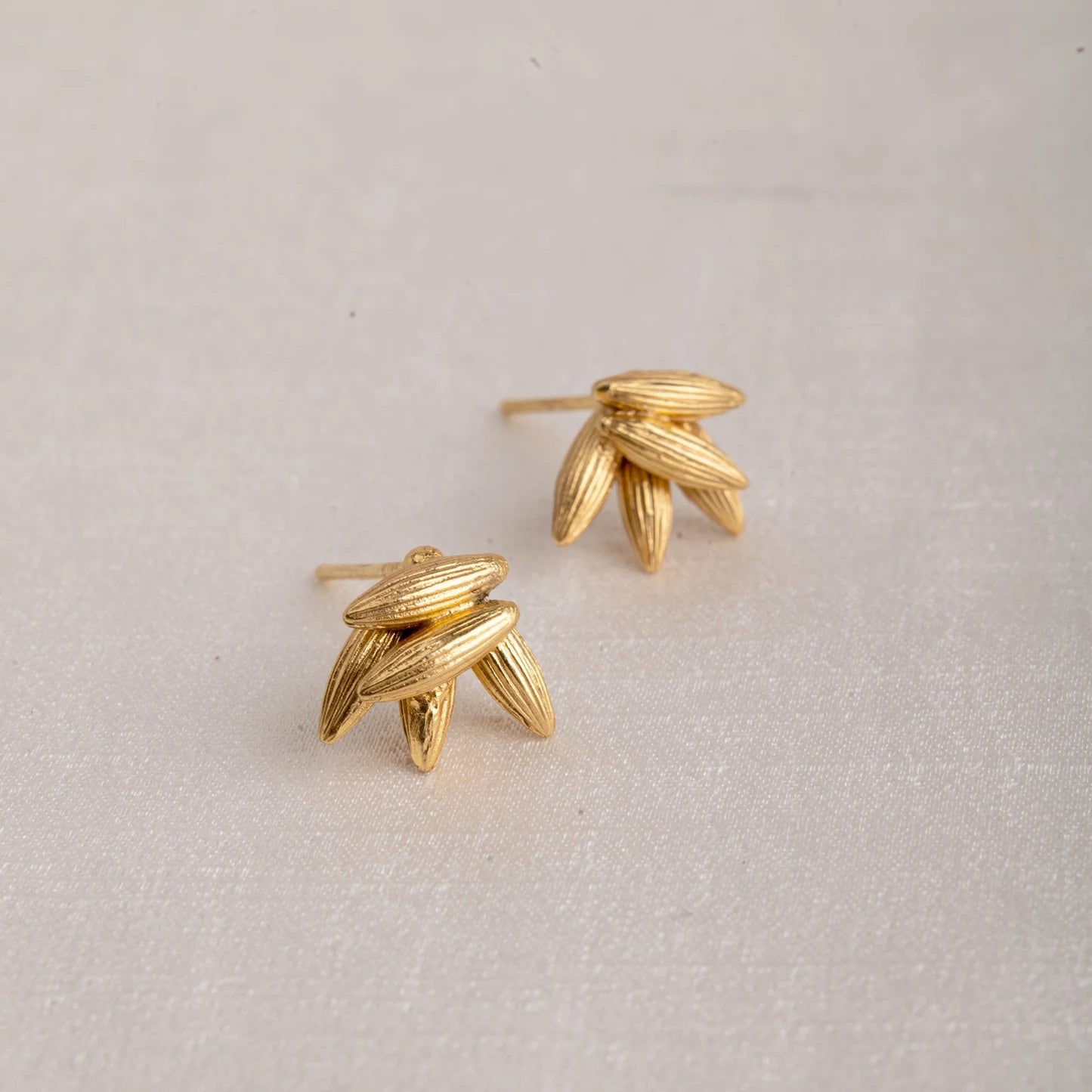 Fennel Stud Earrings by Saeyri