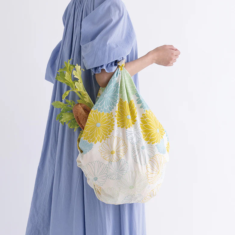 Furoshiki - Chrysanthemum Border