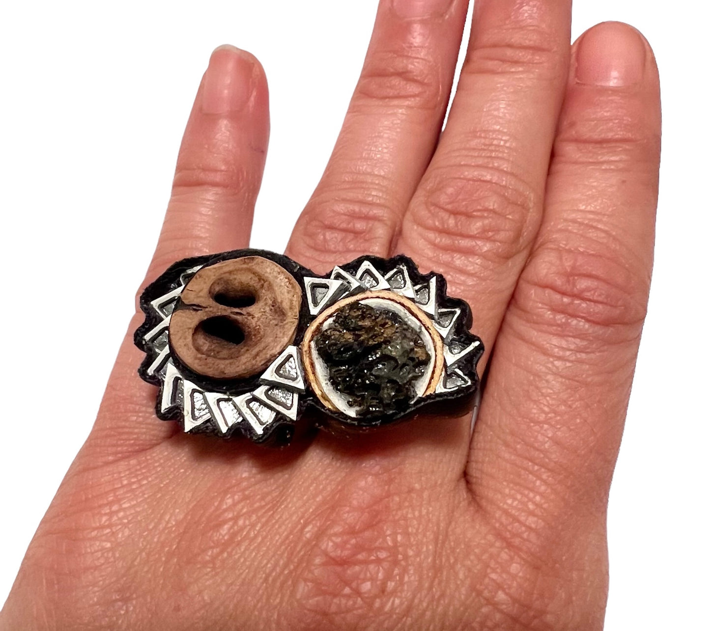 Alicia Piller Ring - A8