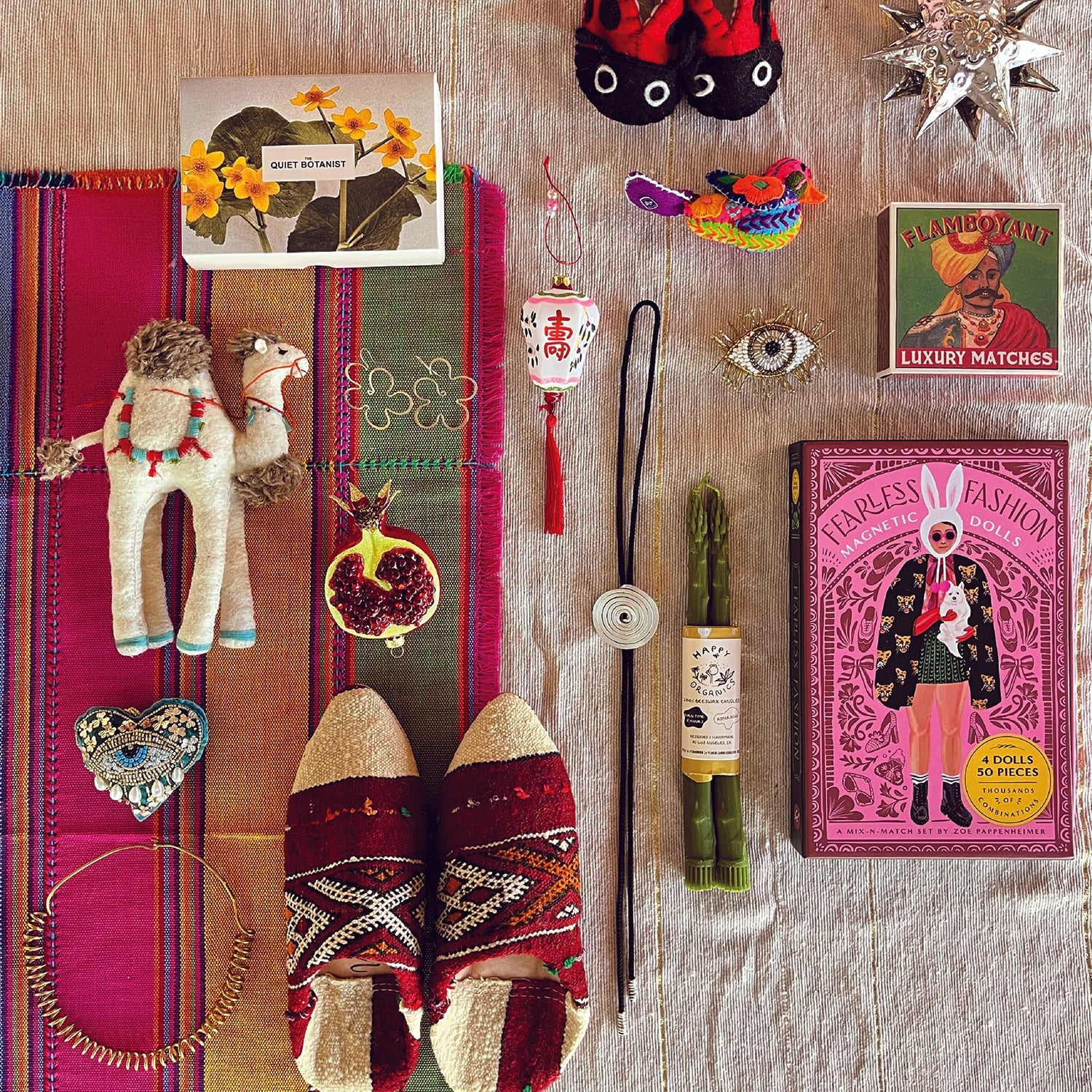 HOLIDAY GIFT GUIDE 2025