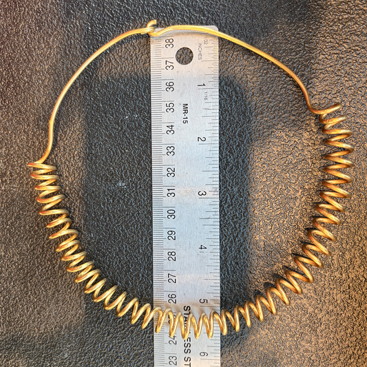 Consistent Spiral  Choker
