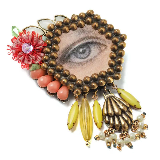 Vibrant Lover's Eye Brooch