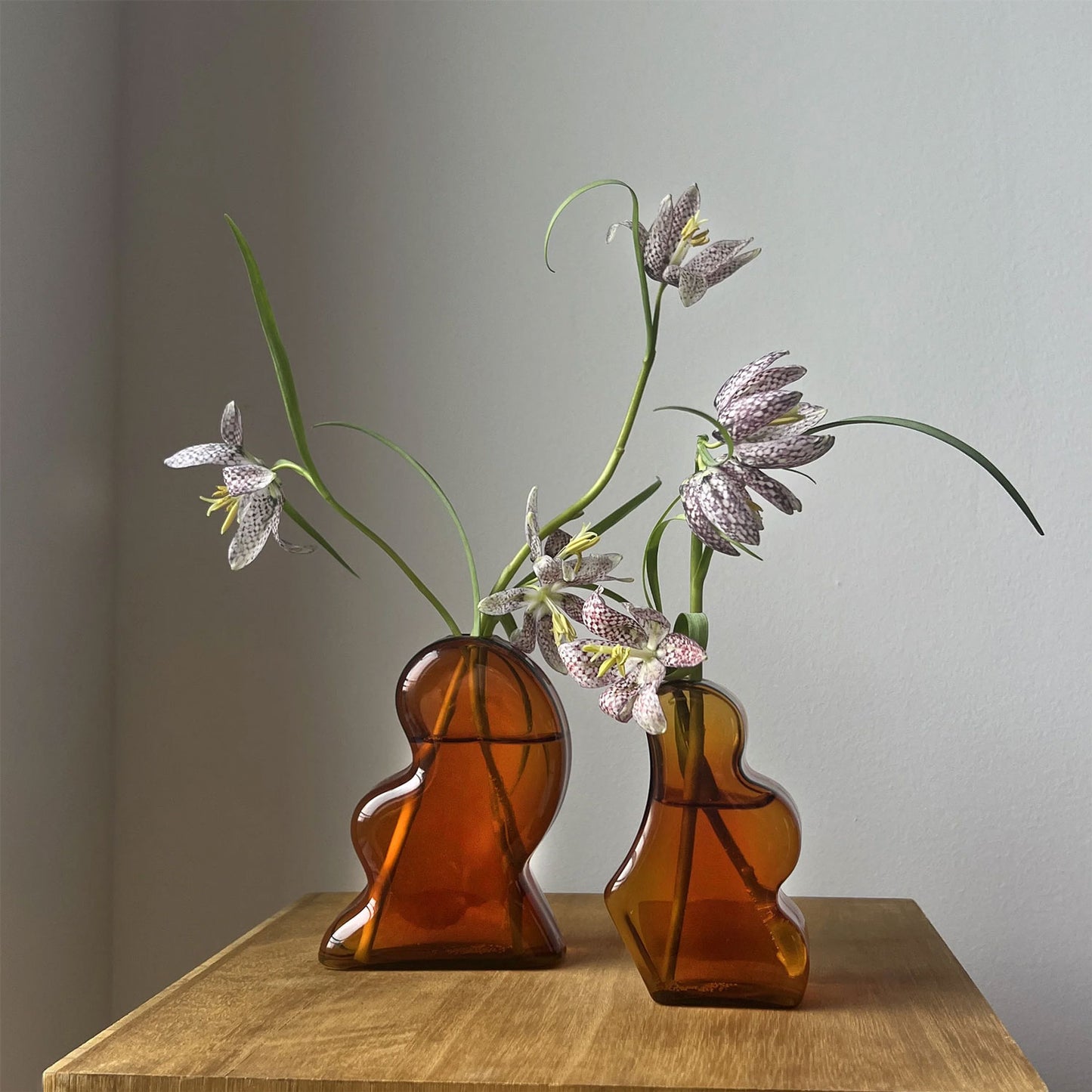 Interlocking Vase by Manu Nanu - Amber