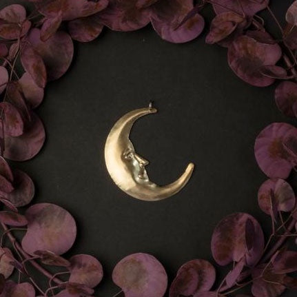 Pressed Metal Ornament - Crescent Moon / Silver