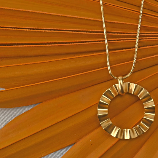 Flow Necklace by Saeyri